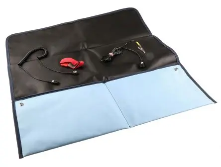 Produktfoto 1 von RS PRO EN 61340-5-1 konform Tragbares, leichtes Feld-Service-Kit, blau, mit 2 x 10 mm Bolzen, 0,6 x 0,6 m