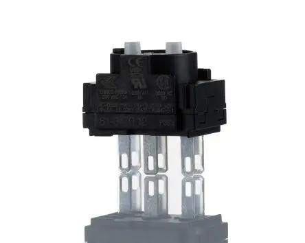 Produktfoto 1 von EAO Drucktaster-Kontaktblock 1 Schließer/1 Öffner 250V ac/dc Lot