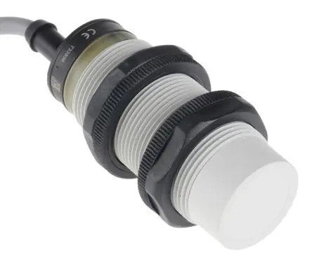 Produktfoto 1 von RS PRO 5640 M30 Kapazitiver Näherungssensor 15 mm, Gewinderohr / 15mA PnP, IP67 1000 V ac 30 V dc