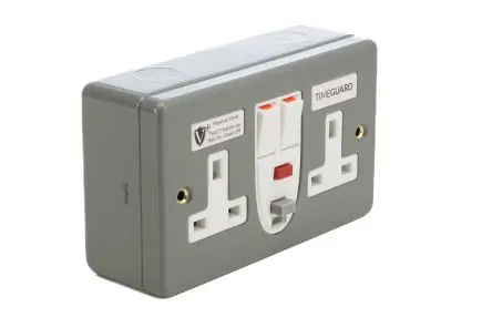 Timeguard 13A RCD Dose Stahl, Typ G – Britisch, 1-fach Passiv Oberfläche Grau Geschaltet / 230V ac