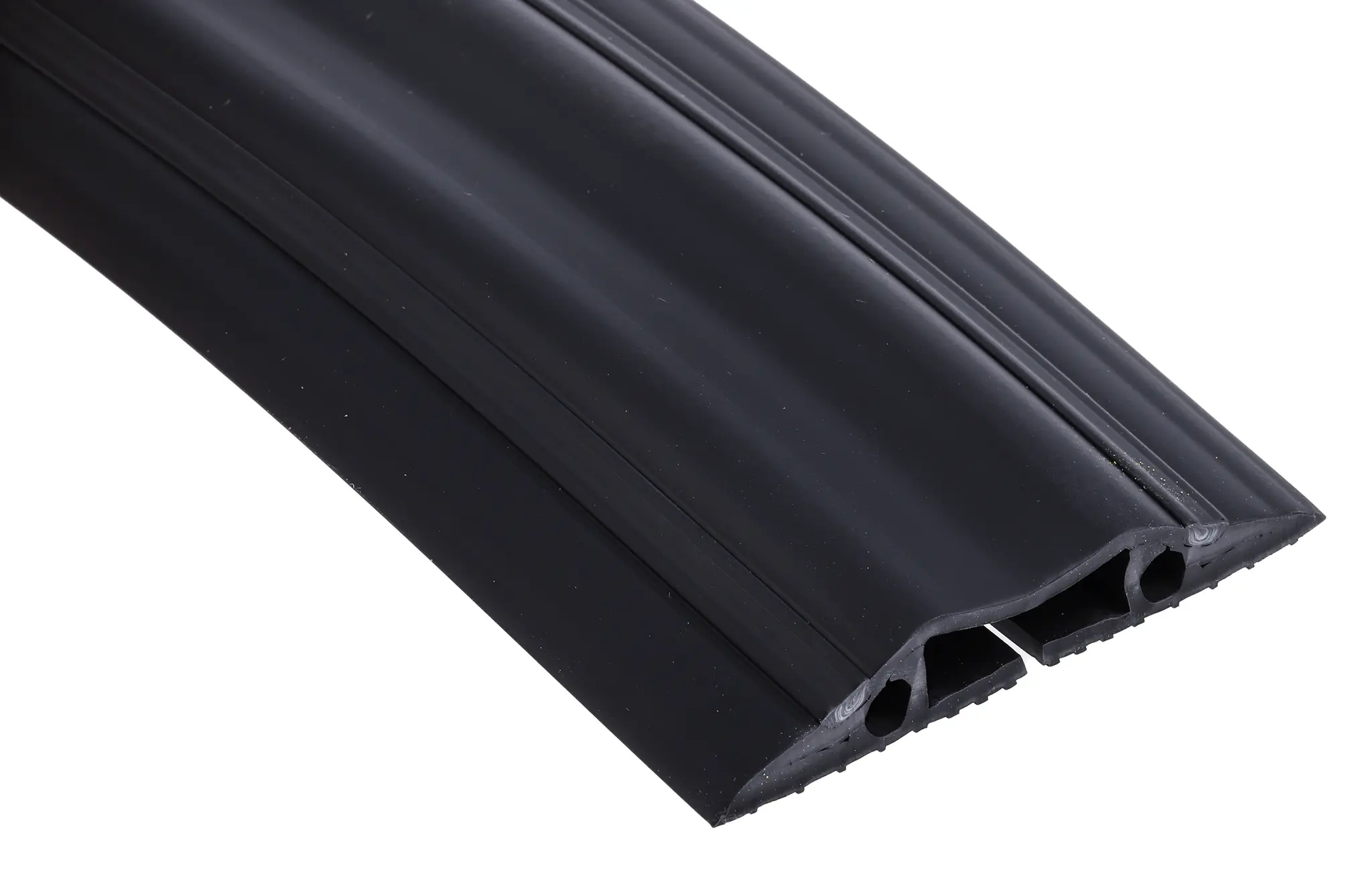 Produktfoto 1 von RS PRO Kabelabdeckung, Innen-Ø 30 mm, 83 mm x 1.8 m Polyvinylchlorid, Schwarz