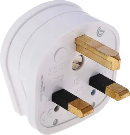 Produktfoto 1 von MK Electric Netzstecker Kabel 13A, 2+E Urea Formaldehyd, 250V Weiß Schraubbefestigung, für UK
