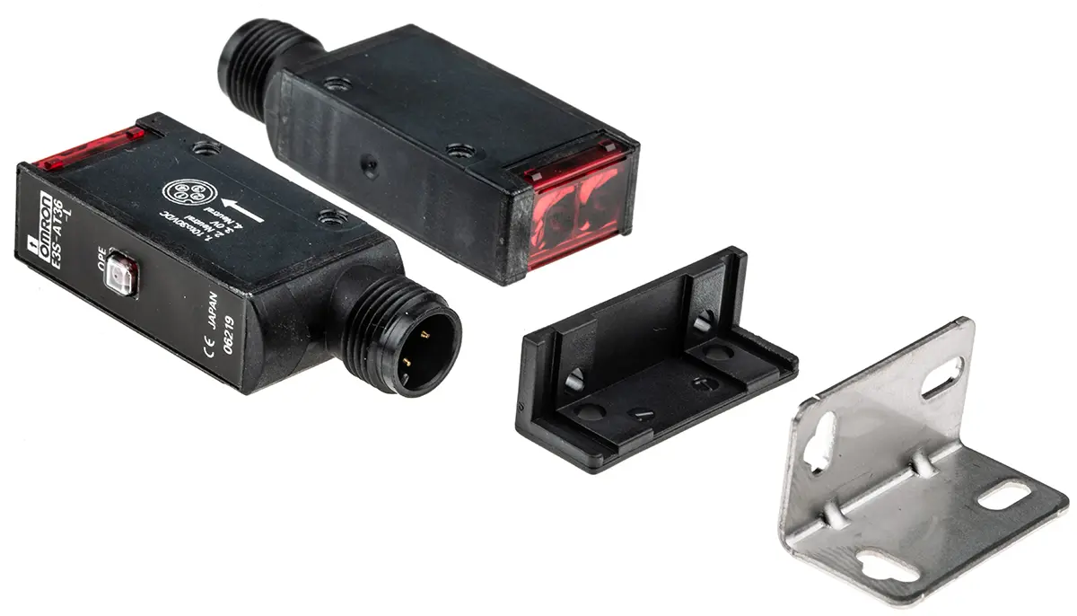 Produktfoto 1 von Omron E3S Kubisch Optischer Sensor, Durchgangsstrahl, Bereich 7 m, PNP Ausgang, M12 Steckverbinder