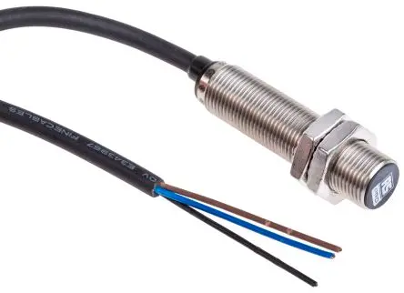 Produktfoto 1 von RS PRO M12 Induktiver Näherungssensor, Zylindrisch PnP / 200mA 4 mm, IP68, IP69K 30 V dc