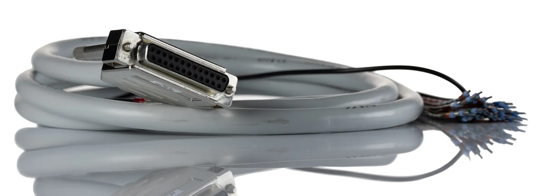 Produktfoto 1 von Phoenix Contact Shielded Kabel / DB25-Stecker Buchse / Nicht abgeschlossen, 2 m Polyvinylchlorid, Grau, cULus