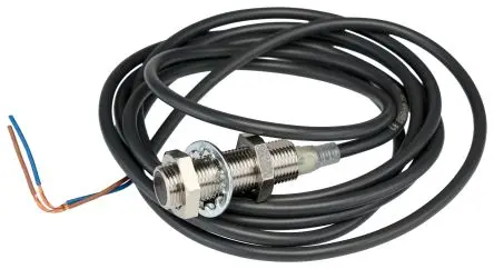 Omron E2E M12 Induktiver Näherungssensor, Gewinderohr 2-adrig / 200mA 2 mm, IP67