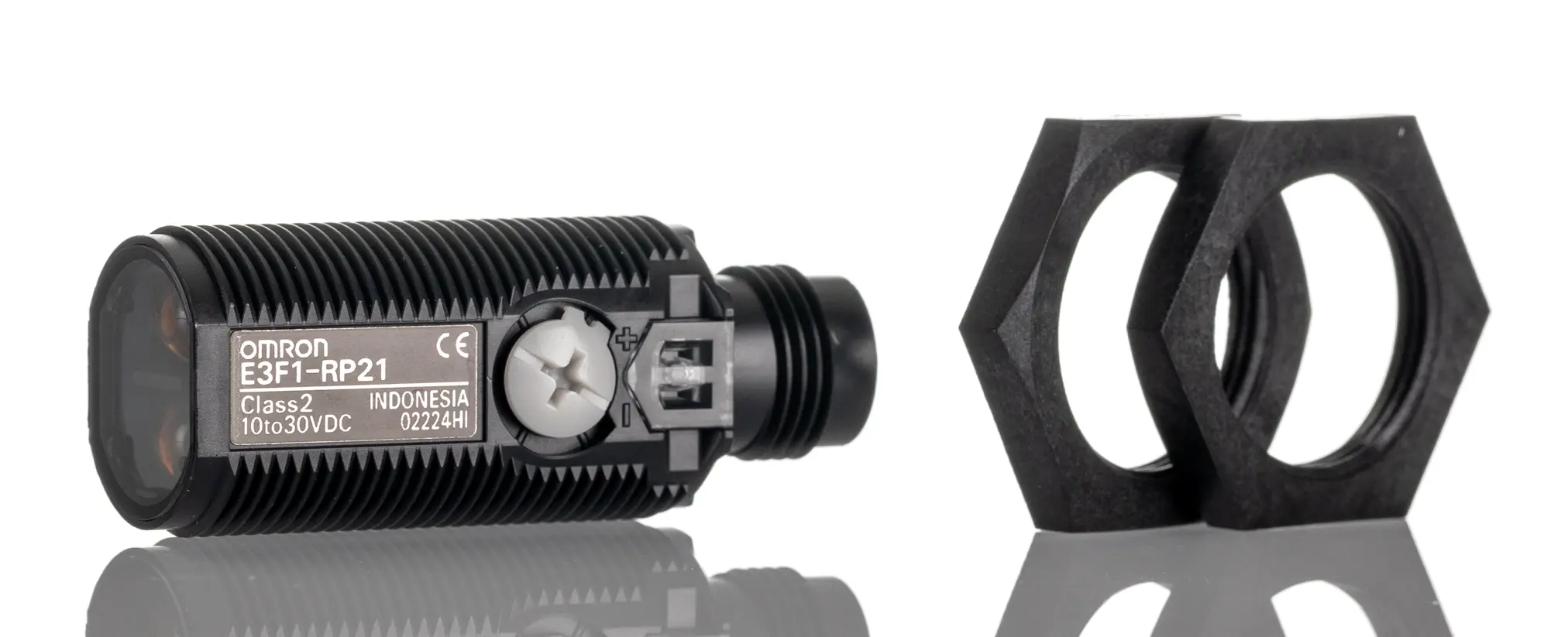 Produktfoto 1 von Omron E3F1 zylindrisch Optischer Sensor, Reflektierend, Bereich 3 m, PNP Ausgang, M12-Steckverbinder