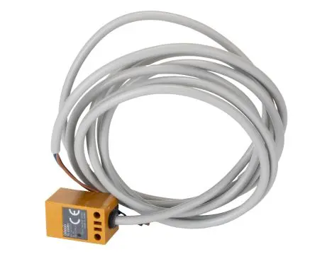Produktfoto 1 von Omron TL Induktiver Näherungssensor, Rechteckig PnP / 50mA 5 mm, IP67 24 V dc
