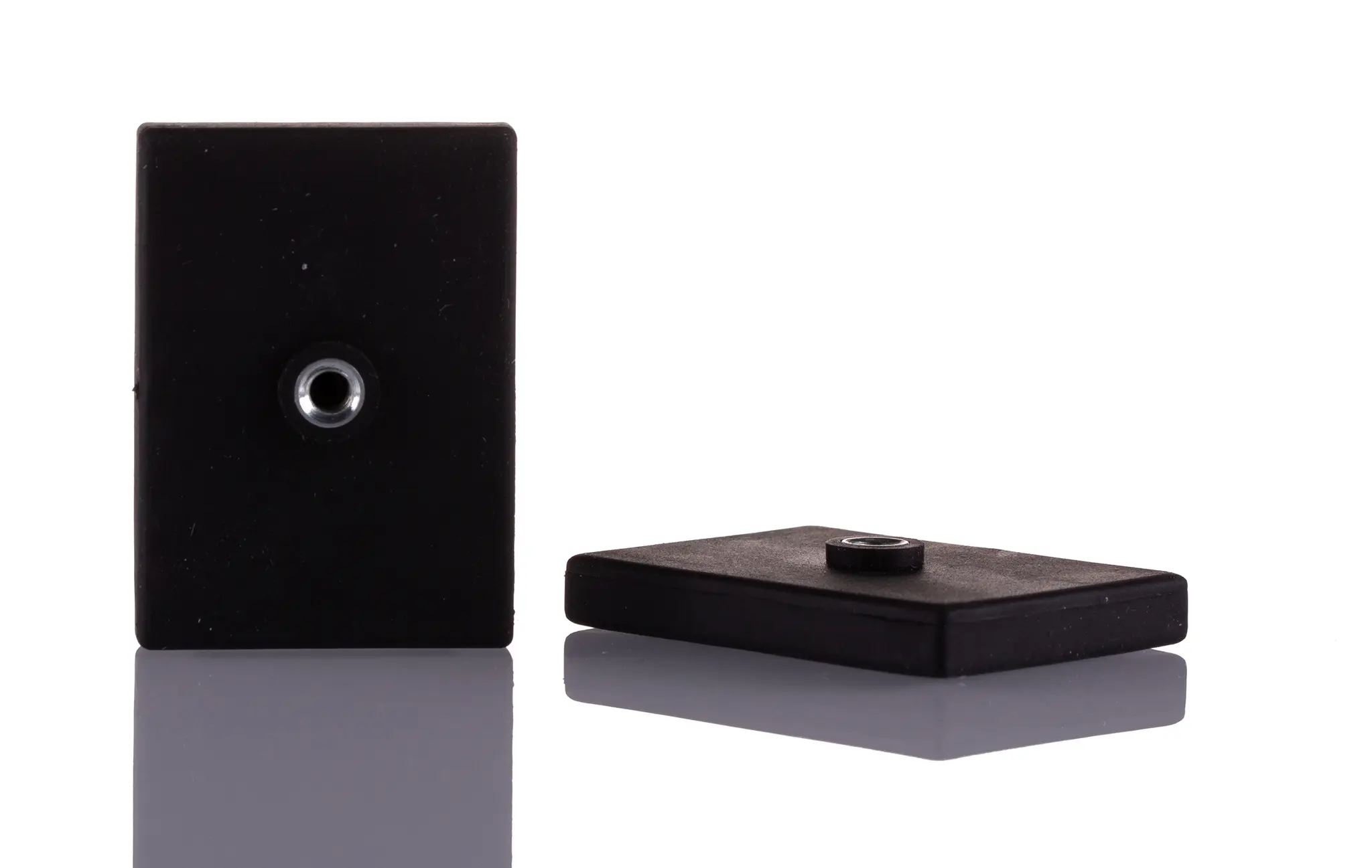 Produktfoto 1 von Eclipse Neodym Magnet, 31 mm, 8.5 kg Gewindebohrung x 6 mm, L. 43 mm