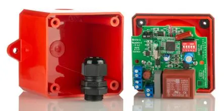 Produktfoto 1 von Clifford & Snell YA30 Elektronischer Signalgeber Wand IP66 230V ac 32-Ton 100 dB @ 1m, Rot, Ø 89 mm AC