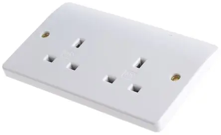 Produktfoto 1 von MK Electric Logic Plus Steckdose Typ G – Britisch 2-fach Innen Duroplast, Formgepresster Harnstoff Weiß / 13A