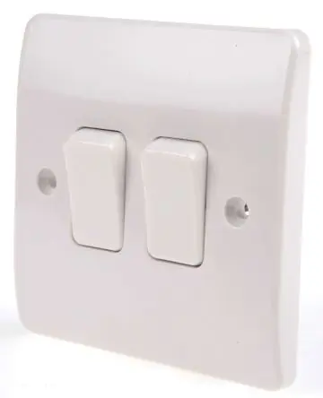 Produktfoto 1 von MK Electric Logic Plus Wipplichtschalter Lichtschalter 2-teilig, 1-polig, 2 Wege Weiß IP2X 10A, Urea Formaldehyd