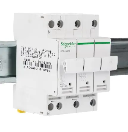 Produktfoto 1 von Schneider Electric Acti9 Fusible Sicherungsschalter-Trennschalter / 3-polig 10A 8.5 x 31.5 mm