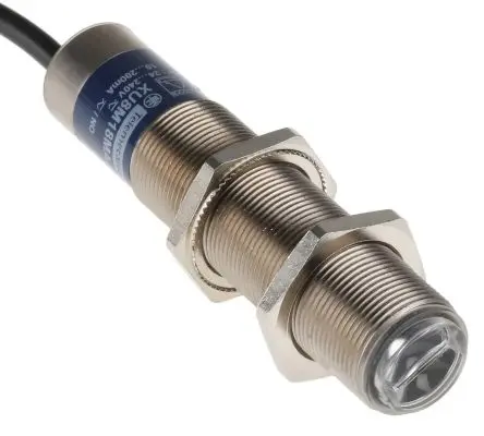 Telemecanique Sensors XU8 Zylindrisch Optischer Sensor, Diffus, Relais Ausgang