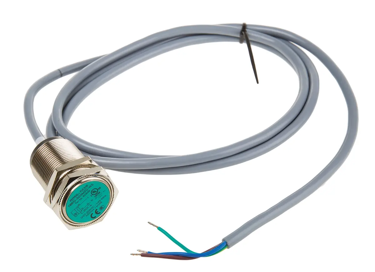 Pepperl + Fuchs M30 Näherungssensor Induktiv, Gewinderohr 10 mm PNP 20 → 253 V ac / 200 mA NO, IP67