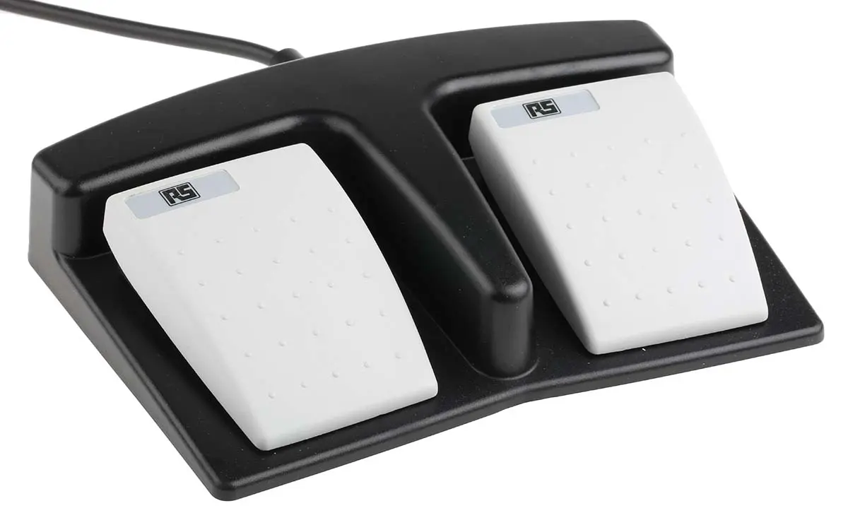 Produktfoto 1 von RS PRO Fußschalter Typ Tast-Fußschalter Tastend, DPST, 3 A Thermoplast 250V, IP X7