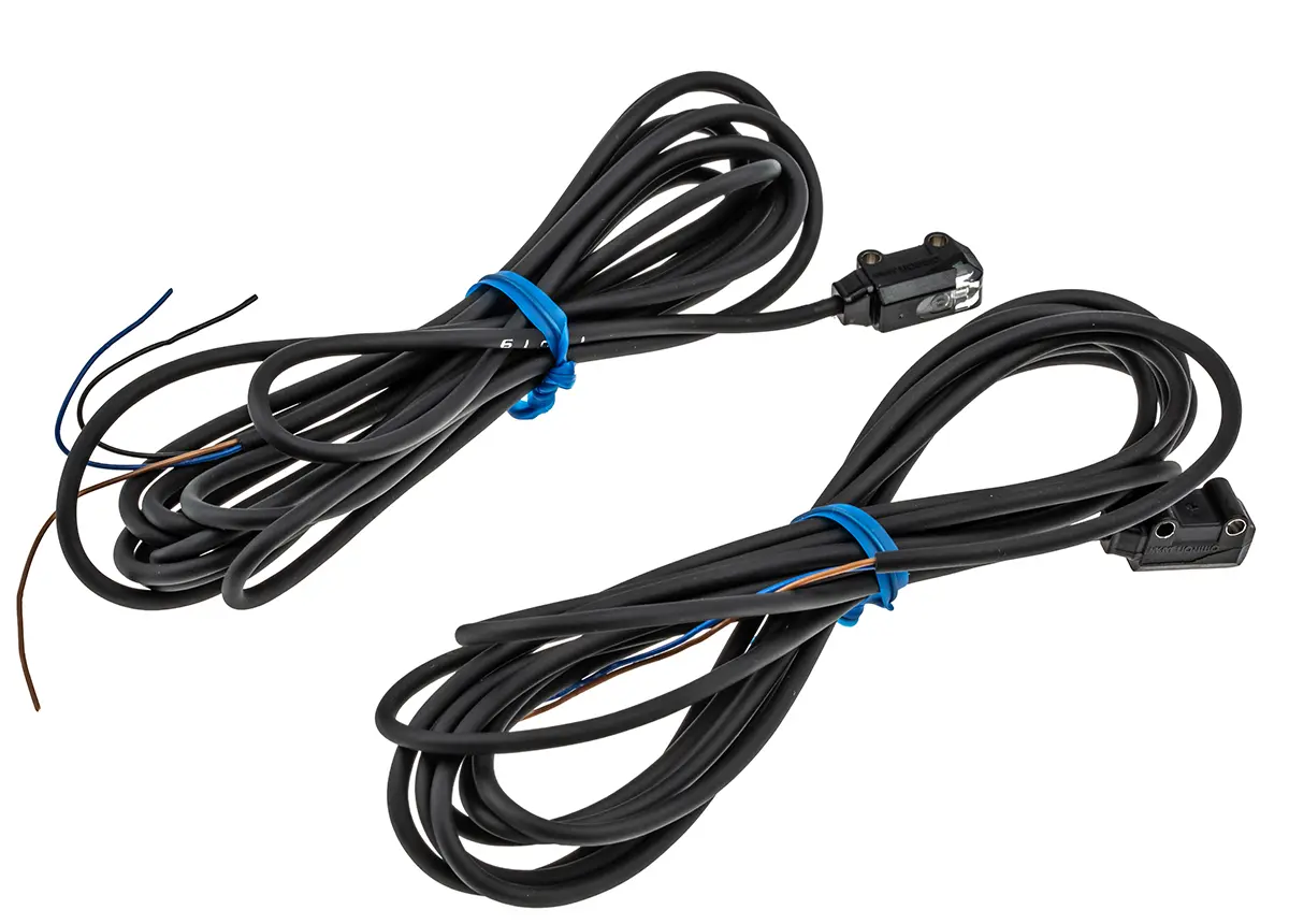 Produktfoto 1 von Omron E3T Kubisch Optischer Sensor, Durchgangsstrahl, Bereich 1 m, PNP Ausgang, Anschlusskabel