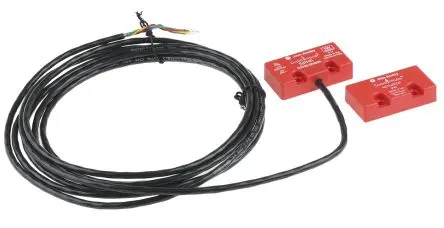 Produktfoto 1 von Guardmaster 440N Magnetisch 3 m Kabel Berührungsloser Sicherheitsschalter 300V dc aus Kunststoff, Öffner, Schließer