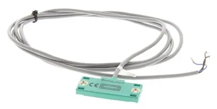 Pepperl + Fuchs CBN5-F46-E2 Kapazitiver Näherungssensor 5 mm, Kubisch / 100mA PnP, IP67 30 V dc