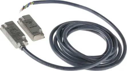 Produktfoto 1 von Guardmaster 440N Magnetisch 3 m Kabel Berührungsloser Sicherheitsschalter 24V dc aus Edelstahl, 2 Öffner, Magnetisch