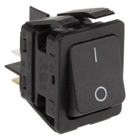 Produktfoto 1 von Arcolectric Panel Wippschalter DPST Ein-Neutral-Ein Ein-Aus, 16A, IP44