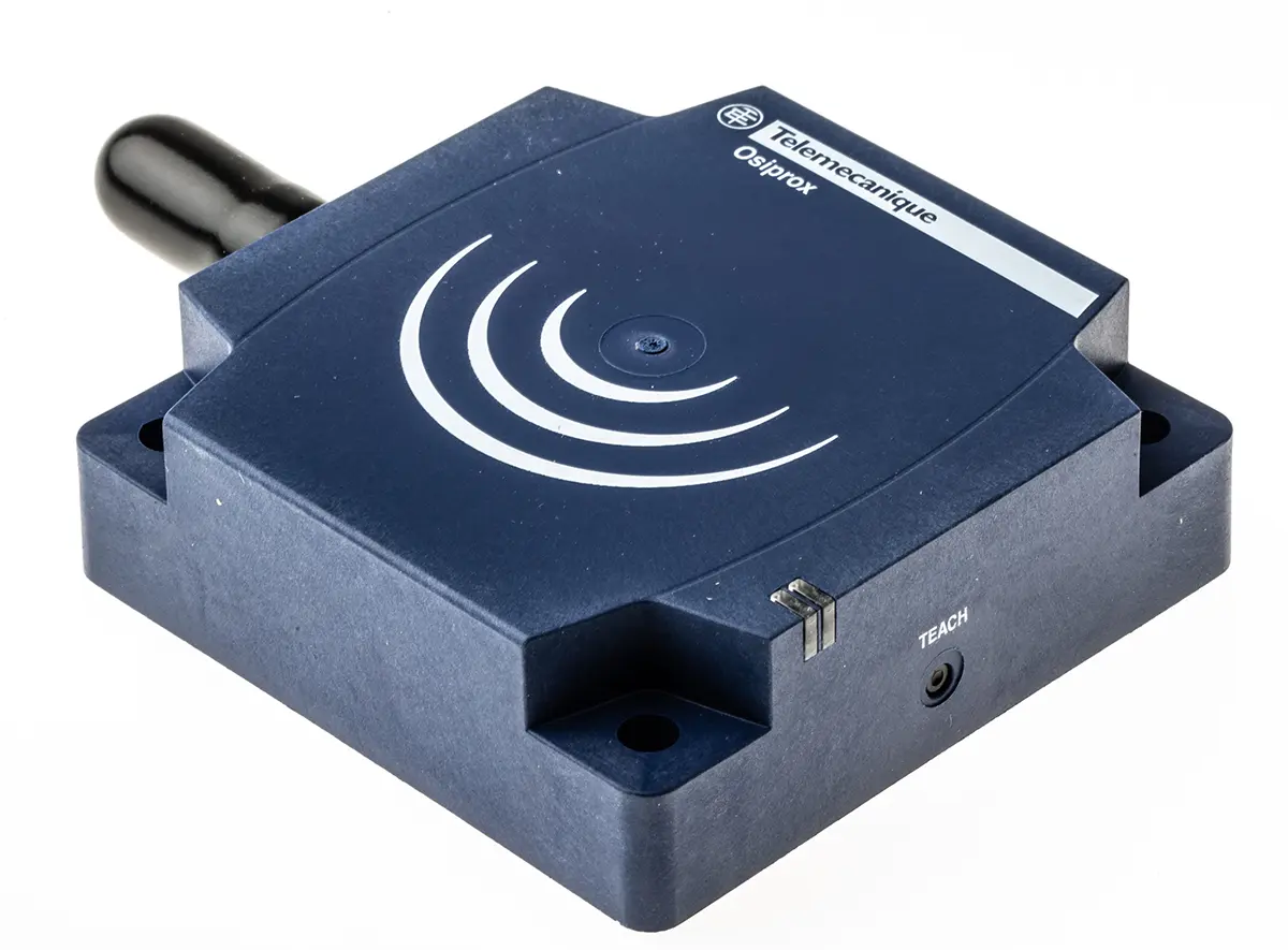 Produktfoto 1 von Telemecanique Sensors OsiSense XS Näherungssensor Induktiv, Kubisch 60 mm PNP 12 → 24 V dc / 200 mA NO, IP67