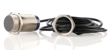 Produktfoto 1 von Telemecanique Sensors XS M30 Induktiver Näherungssensor, Gewinderohr 2-adrig / 200mA, 300 mA 15 mm, IP68, IP69K 240 V ac
