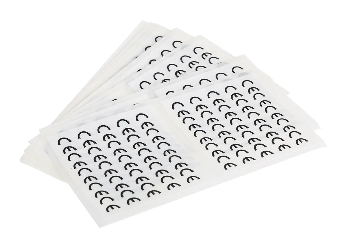 Produktfoto 1 von RS PRO, Klebend Schwarz Vorbedrucktes, selbstklebendes Etikett: CE, 12.7mm x 12.7 mm, 500 pro Paket Stück