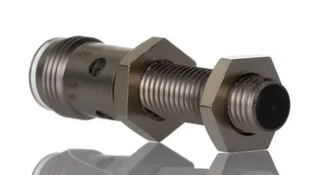Produktfoto 1 von Omron E2A M8 Induktiver Näherungssensor, Gewinderohr PnP / 200mA 30 mm, IP67 1000 V ac 32 V dc