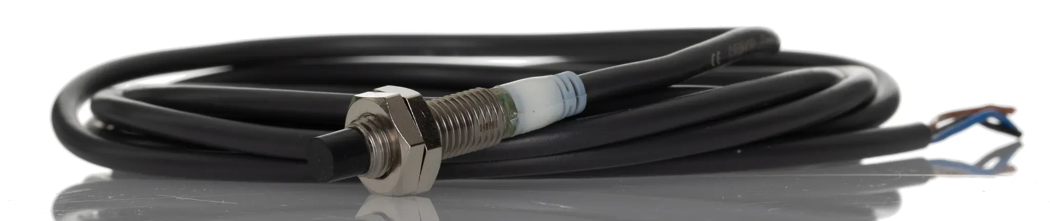Produktfoto 1 von Omron E2A M8 Näherungssensor Induktiv, Gewinderohr 4 mm PNP 12 → 24 V dc / 200 mA NO, IP67