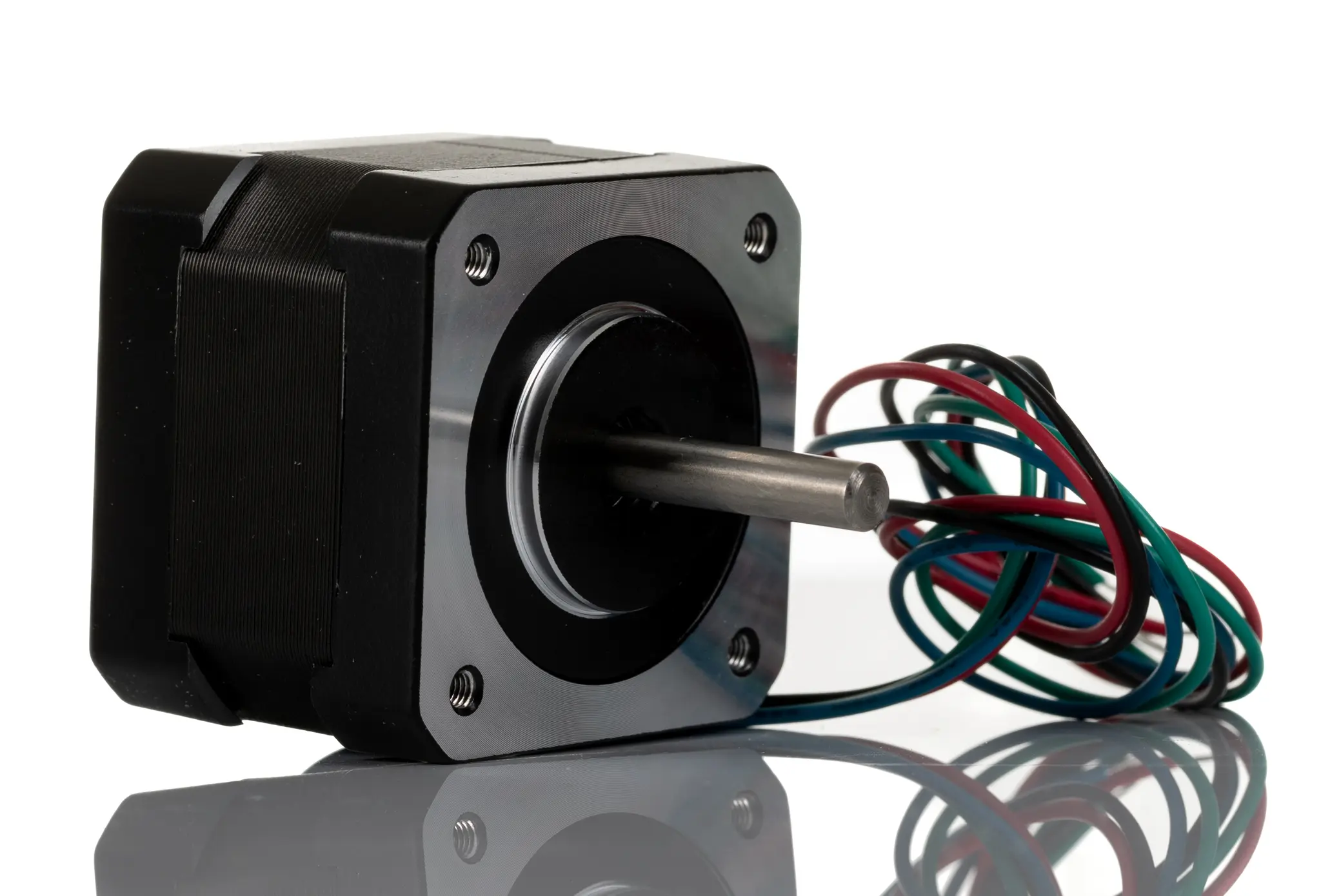 Produktfoto 1 von RS PRO 0.9 ° Schrittmotor 2.8 V / 1.33 A 2.2 mNm, 42.3 x 42.3 mm Wellen-Ø 5 mm