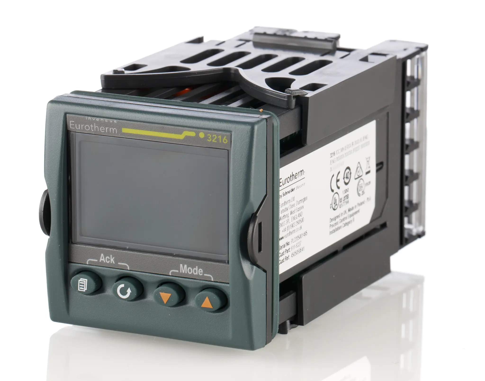 Produktfoto 1 von Eurotherm 3200 PID Temperaturregler Panel, 3 x Relais Ausgang 264V ac Ein-Aus