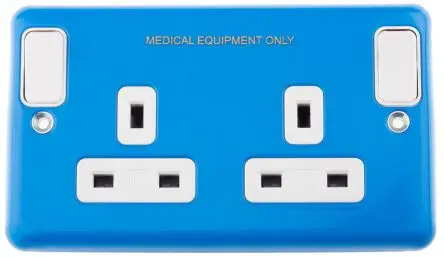 Produktfoto 1 von MK Electric Albany Plus Steckdose Geschaltet Typ G – Britisch 2-fach Innen Blau / 13A