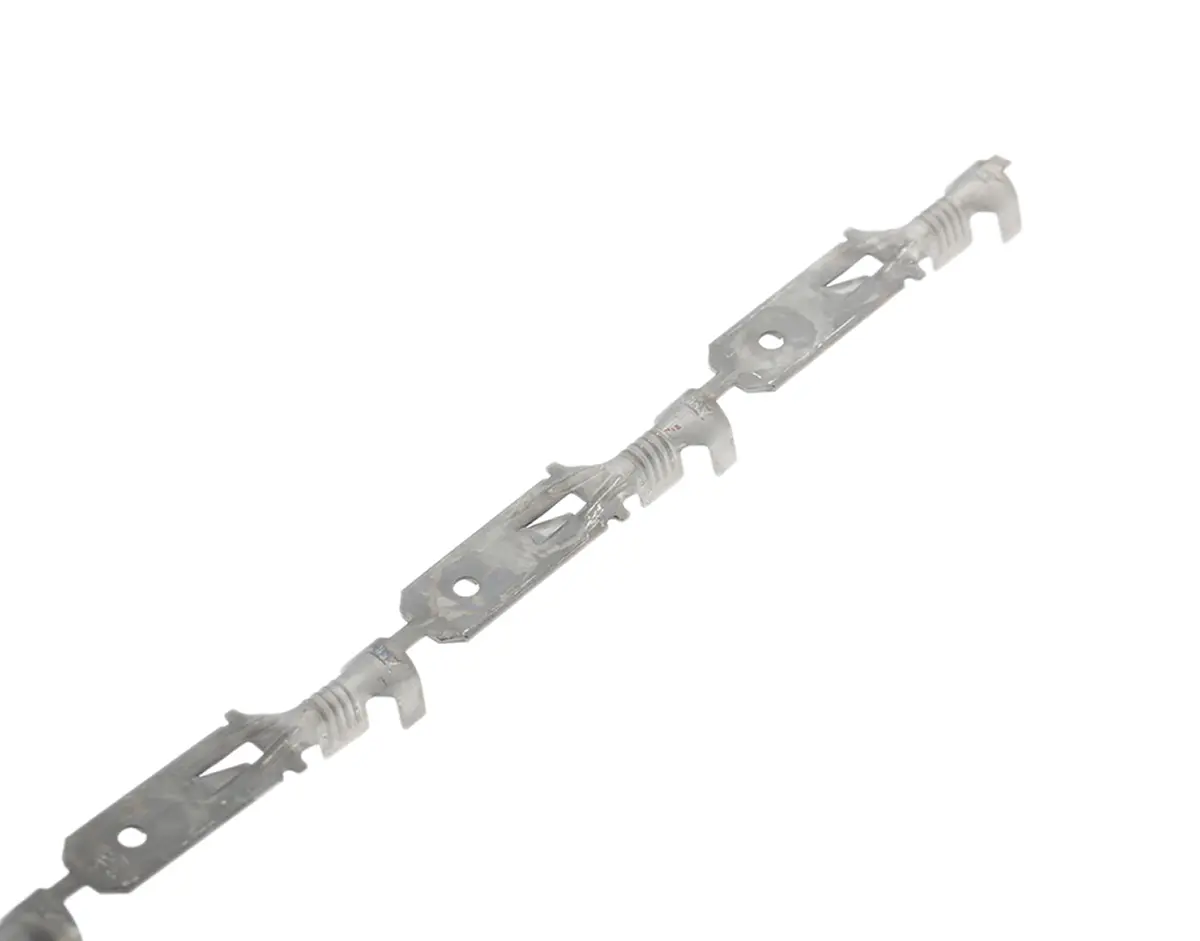 Produktfoto 1 von TE Connectivity FASTIN-FASTON .250 Flachsteckhülse, Schwarz, Unisoliert, 6.35 x 0.81 mm, Stecker, 18 AWG min, 14 AWG
