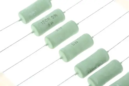Produktfoto 1 von Vishay AC05 Gewickelt Widerstand, Axial 150 Ω 5 % / 5 W