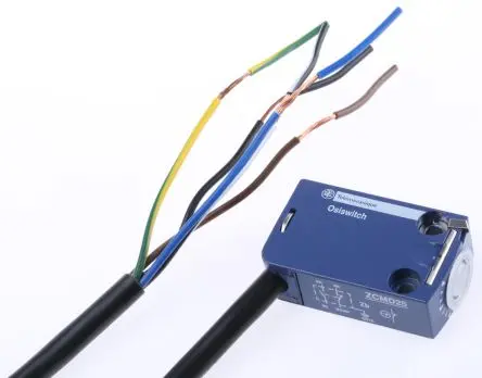 Produktfoto 1 von Telemecanique Sensors OsiSense XC Endschalter, Rollenhebel 1-poliger Umschalter, IP66, Zinklegierung 240V 6A