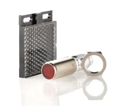 Produktfoto 1 von RS PRO Zylinderförmig Optischer Sensor, Reflektierend, PnP Ausgang, 4-poliger M12-Steckverbinder