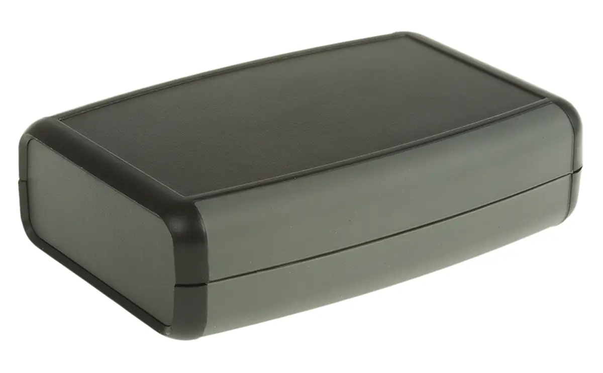 Produktfoto 1 von Hammond Serie 1553 Tragbares Gehäuse, ABS, 79 mm Eingebautes Batteriefach, 117.2 mm, H. 32 mm, Schwarz, IP54