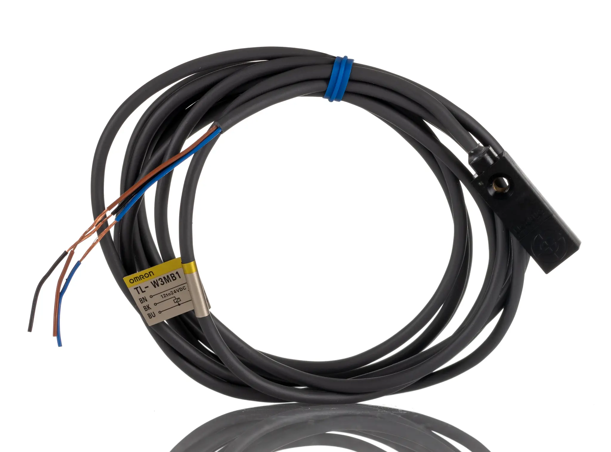Omron TL-W Näherungssensor Induktiv, Kubisch 3 mm PNP 12 → 24 V dc / 100 mA NO, IP67