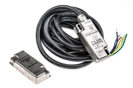 Produktfoto 1 von Guardmaster 440N Magnetisch 3 m Kabel Berührungsloser Sicherheitsschalter 24V dc aus Edelstahl, 2 Öffner, Magnetisch
