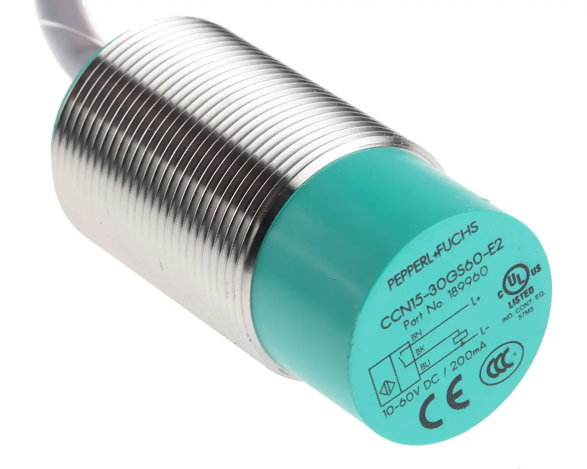 Pepperl + Fuchs M30 Näherungssensor Kapazitiv, Gewinderohr 15 mm PNP 10 → 60 V dc / 200 mA NO, IP67