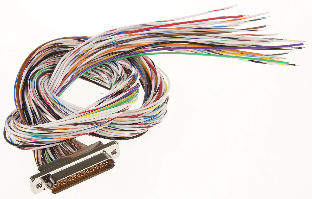 Produktfoto 1 von ITT Cannon MDM D-Sub-Steckverbinder Gerade, 37-polig 1.27 mm Raster, Kabel