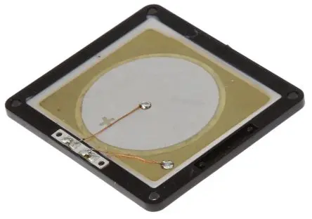 Produktfoto 1 von Sonitron Piezoelektrischer Miniatur-Lautsprecher, 81 dB 700 Hz, 220 nF 20 kHz 5 V 25 V 2 mm 43.5 mm 39mm
