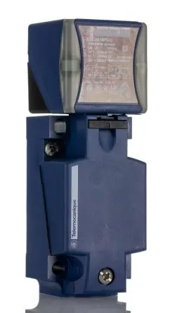 Produktfoto 1 von Telemecanique Sensors XS Induktiver Näherungssensor, Kubisch 2-adrig / 200mA, 300 mA 20 mm, IP67, IP65, IP69K 240 V ac