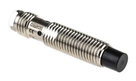 Produktfoto 1 von Omron E2A M8 Induktiver Näherungssensor, Gewinderohr PnP / 200mA 4 mm, IP67 240 V ac 32 V dc