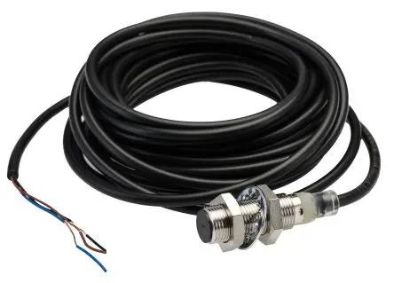 Produktfoto 1 von Omron E2B M12 Induktiver Näherungssensor, Gewinderohr NPN / 200mA 30 mm, IP67 1000 V ac 30 V dc