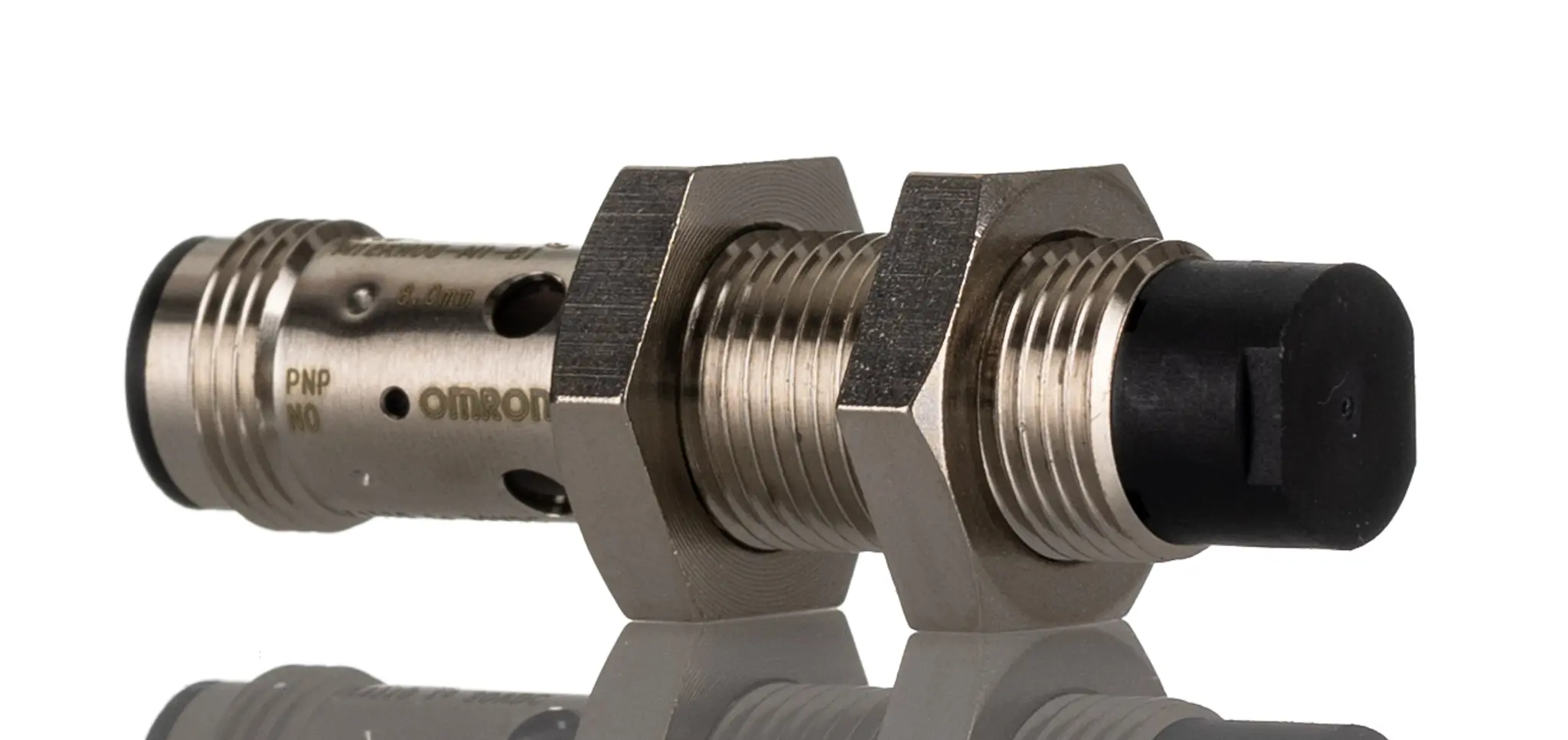 Produktfoto 1 von Omron E2B M12 Näherungssensor Induktiv, Gewinderohr 8 mm PNP 12 → 24 V dc / 200 mA NO, IP67