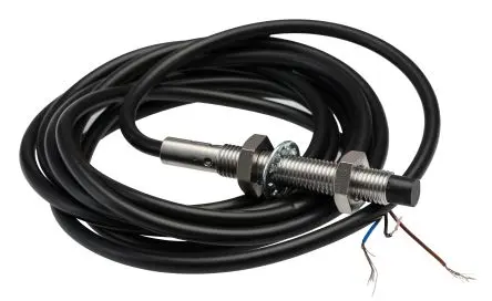 Produktfoto 1 von Omron E2B M8 Induktiver Näherungssensor, Gewinderohr PnP / 200mA 4 mm, IP67 30 V dc