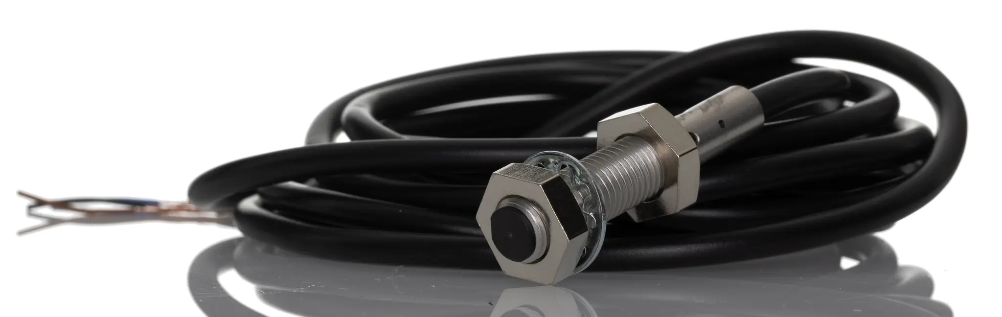 Produktfoto 1 von Omron E2B M8 Näherungssensor Induktiv, Gewinderohr 2 mm PNP 12 → 24 V dc / 200 mA NO, IP67