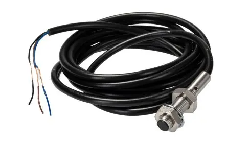 Produktfoto 1 von Omron E2B M8 Induktiver Näherungssensor, Gewinderohr PnP / 200mA 2 mm, IP67 30 V dc